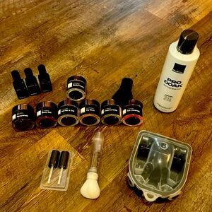 NAILBOO STARTER KIT WITH 6 nail colors